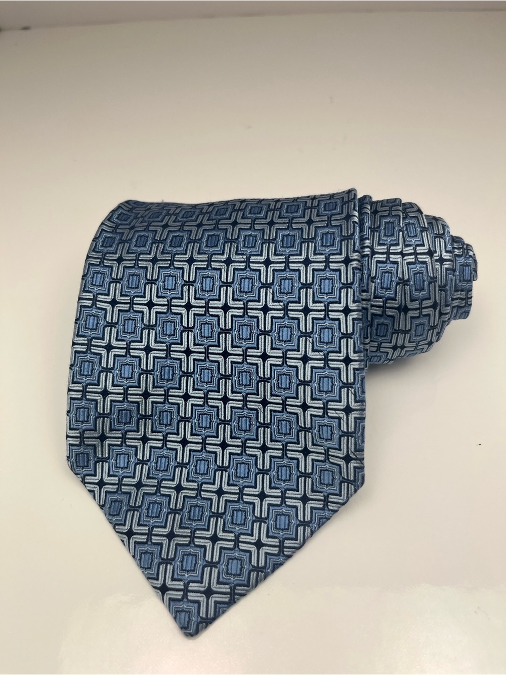 Alfred Sung Silk Men's Blue Geometric Dress Tie - Classic Workwear Style